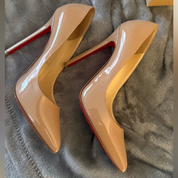 Christian Louboutin Pigalle 120 Nude Patent HeelsClassic Red SoleSize 37.5